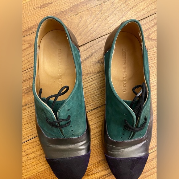 Dieppa Restrepo Suede Round-Toe Oxfords Size: 6.5 - Picture 4 of 13